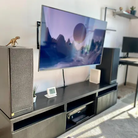 Independence Апартаменти Бухарест