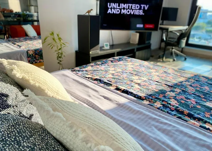 Independence * ブカレスト