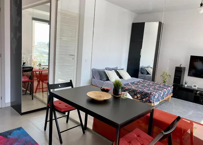 Apartamento Independence Bucareste
